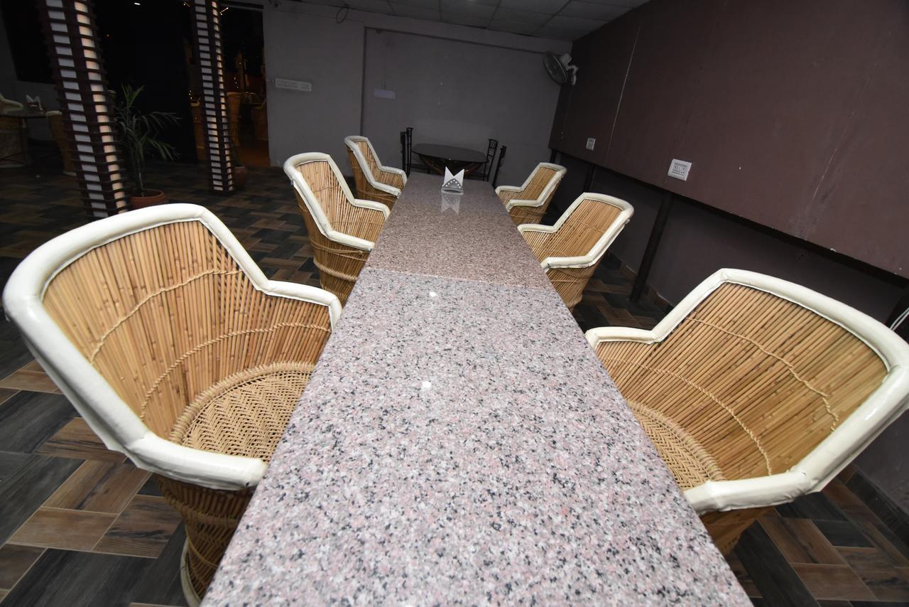 Hotel Vaishnavi Dzsaipur Kültér fotó