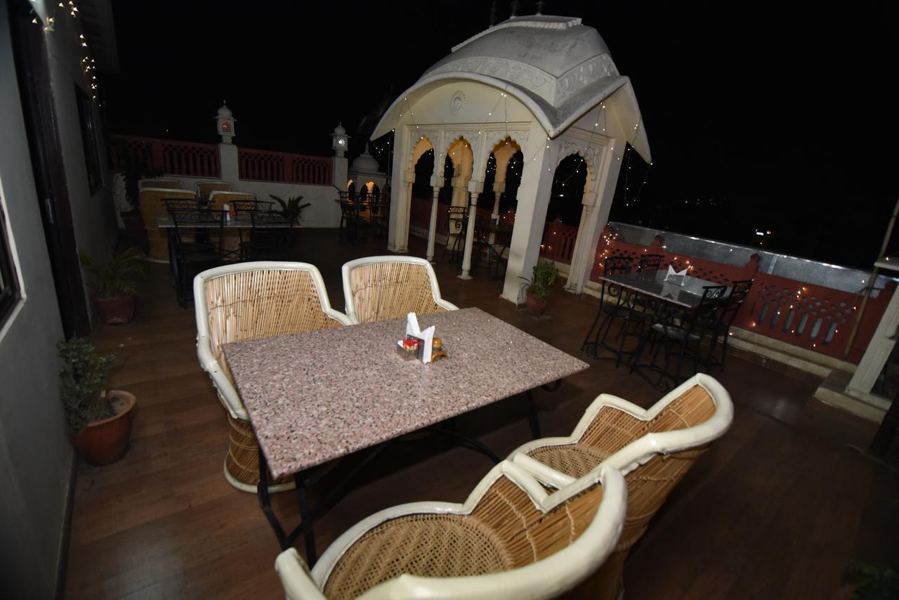 Hotel Vaishnavi Dzsaipur Kültér fotó